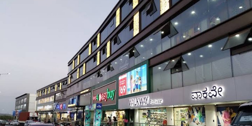 Reddy's Complex is a multi-storied commercial building with a very modern design.