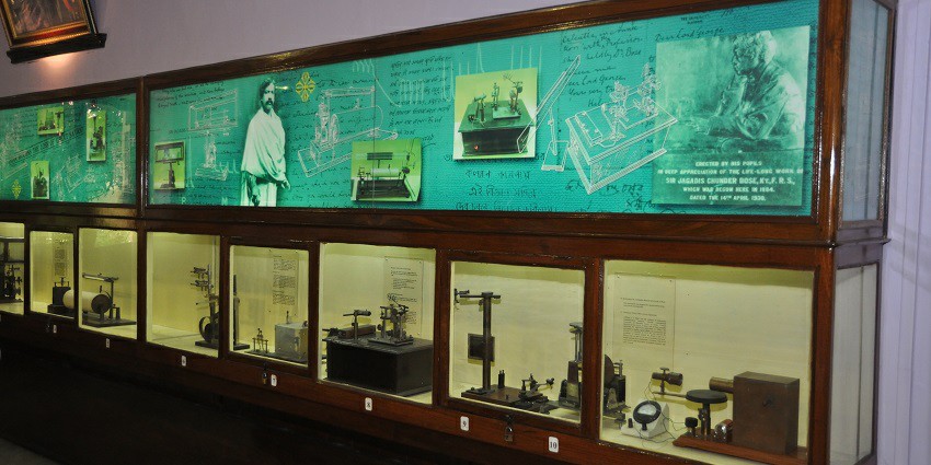 Regional Science Centre offers a wide range of hands-on exhibits and engaging displays that make learning enjoyable.