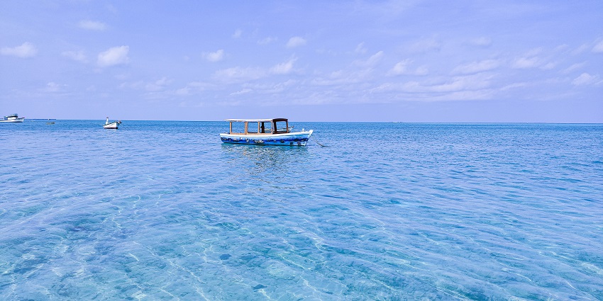 Relaxing on the pristine beaches is one of the most serene things to do in Agatti Islans.