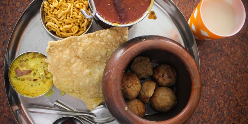 A glimpse of a restaurant Harigarh in Udaipur, Rajasthan is known for cozy Laal Maas.