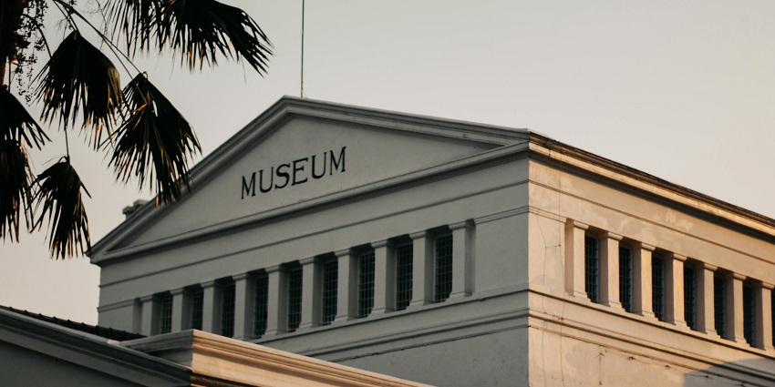 An image of Rewa Museum displaying artefacts that narrate the region’s rich history