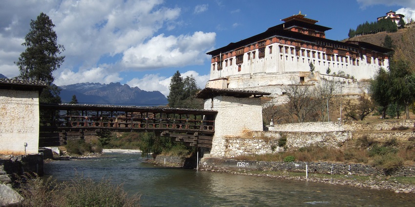 Rinpung Dzong, a famous place to visit in Paro for its stunning architecture and history.
