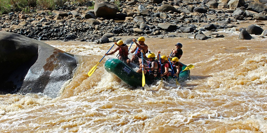 River rafting is one of the popular and adventurous things to do in Goa in August