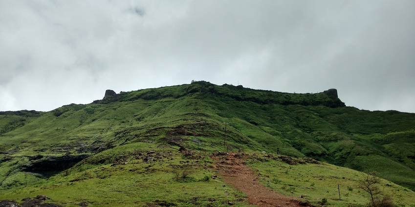 Rohida Fort is a historical site best to cherish panoramic views and trekking activity.