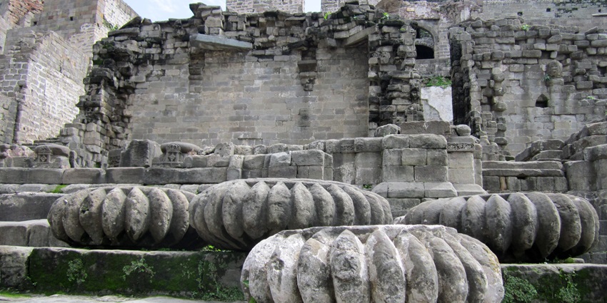 Scenic image of a fort stairs and passerway in the forts of Himachal Pradesh