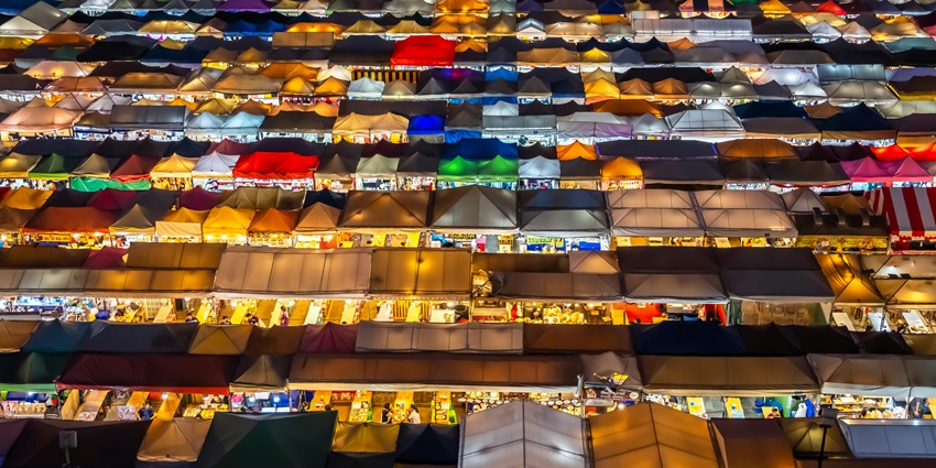 Rot Fai Train Night Market is one of the unique markets based on a railway track.