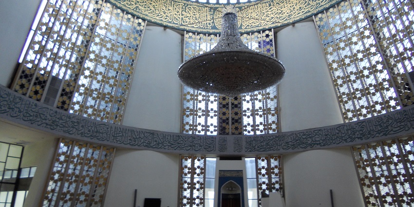 Sabah Sultan mosque is a must visit attraction in the country for all history enthusiasts