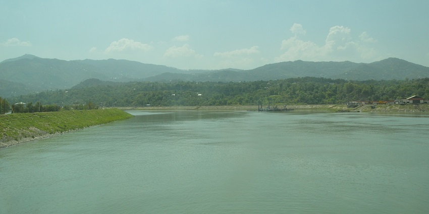 Sadhupul Lake is a serene spot near Chail with a calm environment, perfect for walks