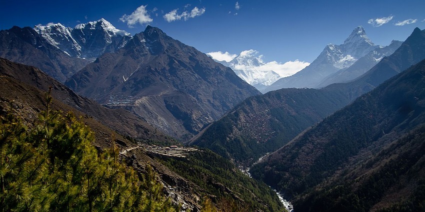 An image of this national park from the Mount Everest Base camp in Nepal