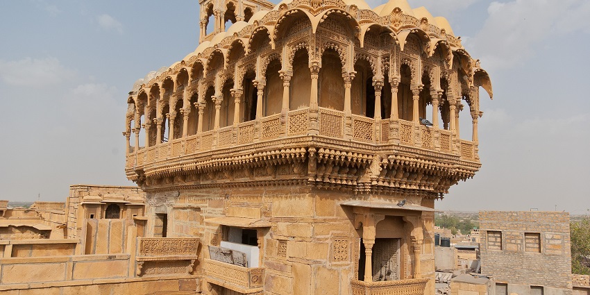 Salim Singh Ki Haveli, known for its unique design, is one of the best things to do in Jaisalmer in January