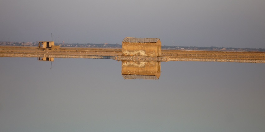 Aerial view of Sambhar Lake, capturing its expansive salt flats and the vast, beautiful place to see near Ajmer.