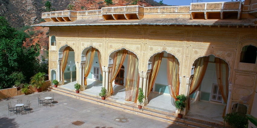 The Samode Palace is one of the most popular places to see near Jaipur for its beauty.