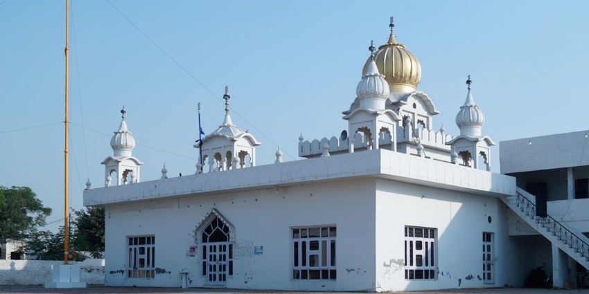 Offer prayers at San Sahib Gurudwara near Amritsar, known for its historical importance.