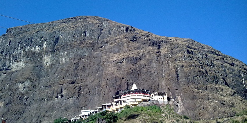Saptashrungi Temple: hilltop shrine with stunning views and architecture