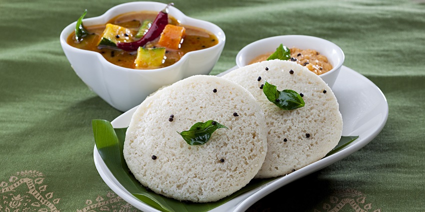 Try delectable South Indian Cuisine like idlis at Saravana Bhavan in Connaught Place