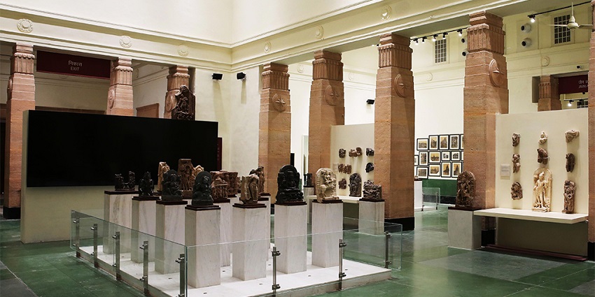 The Sardar Government Museum Jodhpur's entrance showcases its collection of artefects.