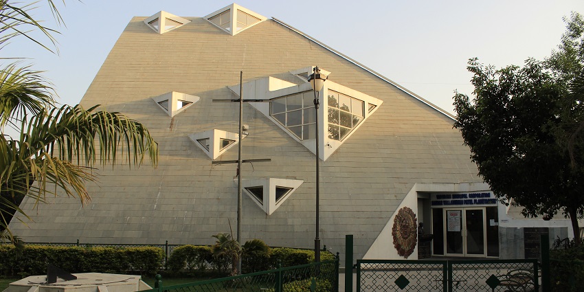 Sardar Planetarium, one of the top places to explore near Ratanmahal Wildlife Sanctuary.