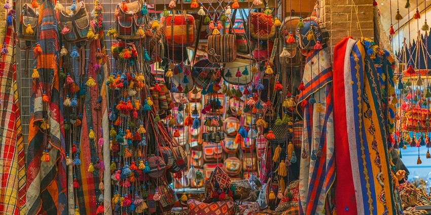 A glimpse of colourful handicrafts at the Sardarpura Market, a famous market in Rajasthan.