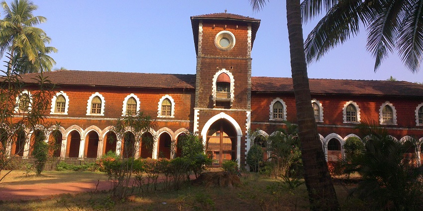 Image of Sawantwadi Palace, a historic structure, showcases intricate architecture