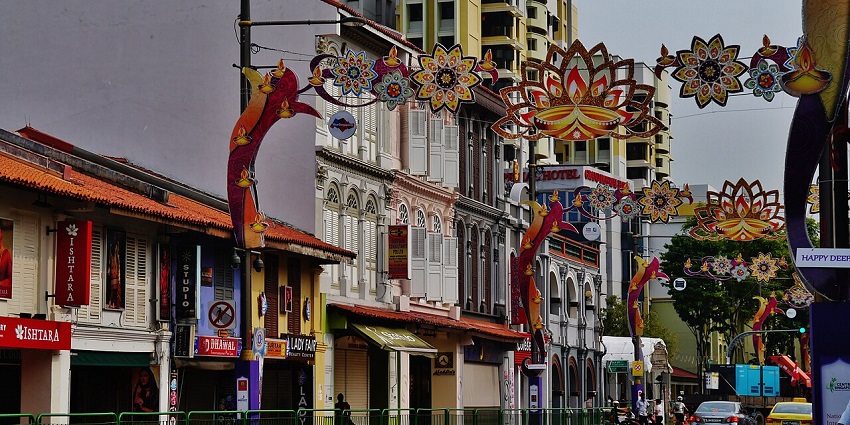 Serangoon Road is an ideal destination admired for cheap shopping in Singapore.