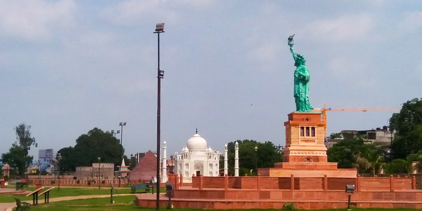 Enjoy a picturesque view from this attraction located near Blue Kingdom Water Park Kota.