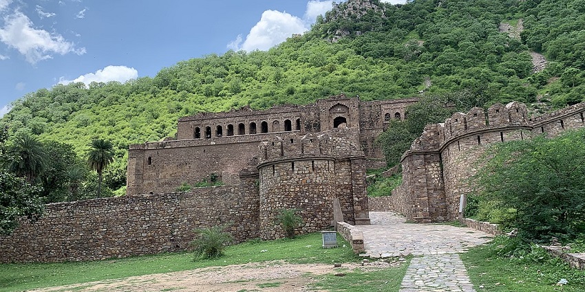 A glimpse of the Shahabad Fort, a famous tourist attraction near Shergarh Fort Baran.