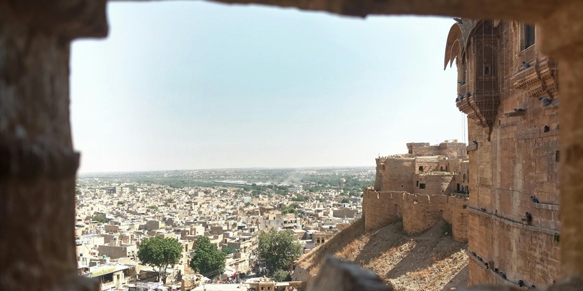 The splendid Shahpurkandi Fort, one of the famous places to visit in Pathankot, Punjab.