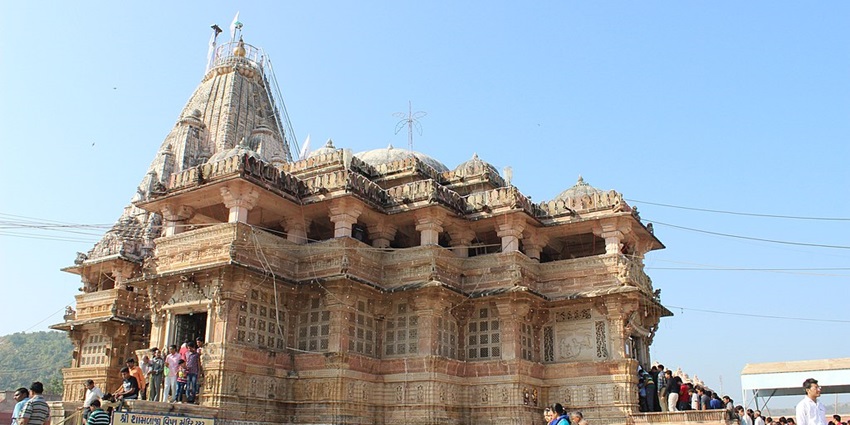 Shamlaji temple is a Hindu pilgrimage center in Aravalli district of Gujarat.