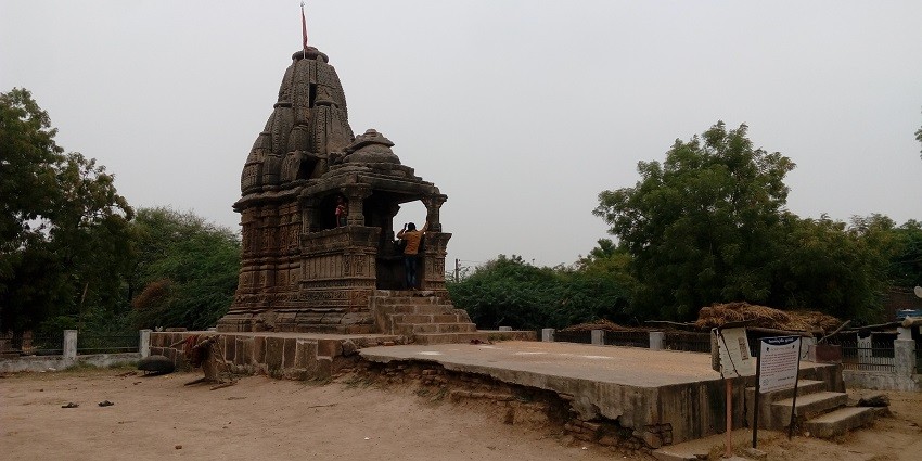 Beautiful image of the Sheetla Mata mandir a religious place to visit in Manesar