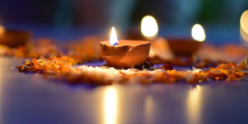 An image of a diya in a temple similar to Shila Devi Temple which is amongst the common temples in Jaipur.