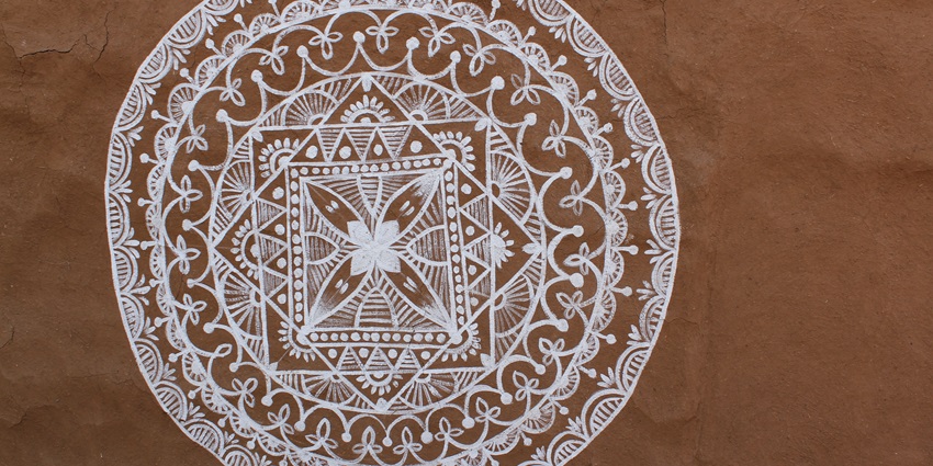 Mandana art at Shilpgra, representing traditional arts of Rajasthan an nearby regions.