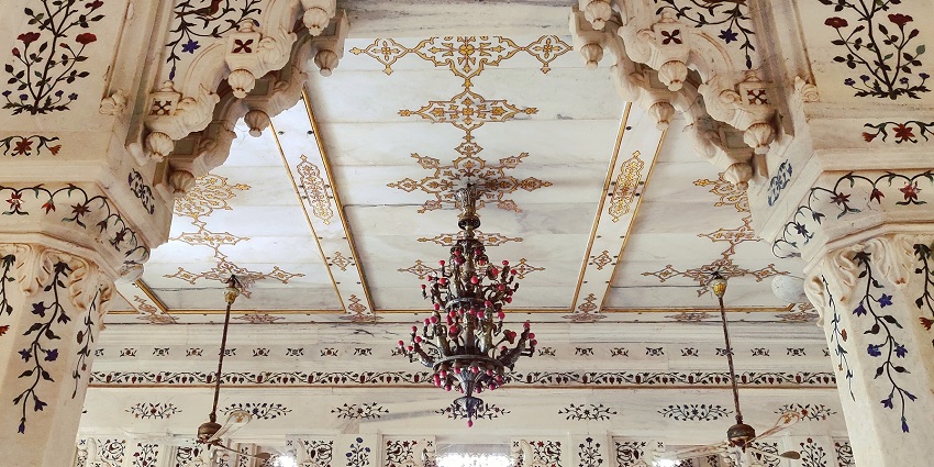 Chhatari in Shivpuri is a memorial of Scindia dynasty and a famous hotspot among tourists.