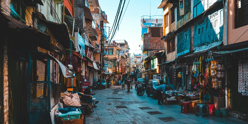 A bustling shopping street lined with boutiques, markets, and entertainment hubs, one of the best things to do in Vijayawada.