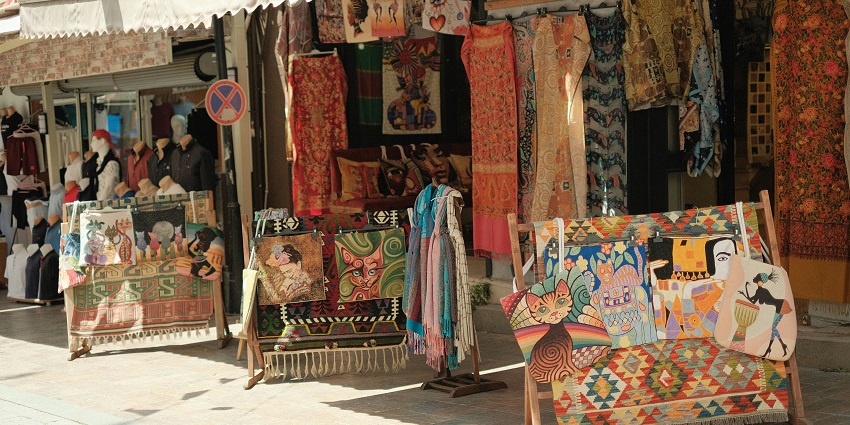Exploring local shops and culture is among the top things to do in Ranakpur town.