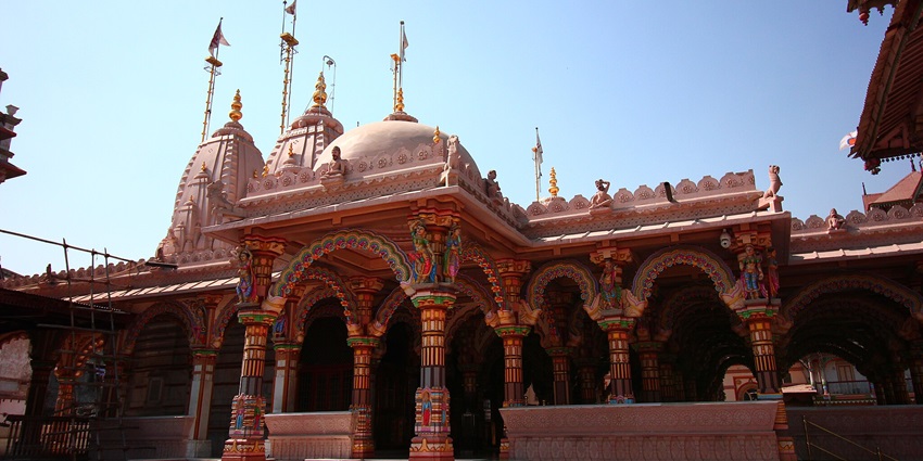 Shree Swaminarayan Mandir is one of the most majestic places in Ahmedabad for all.