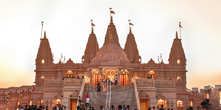 Panoramic view of the Hanuman temple with the stairs leading up to it