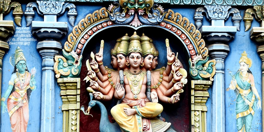 Shri Mahalaxmi Temple is a popular temple in Panjim that is dedicated to Goddess Mahalaxmi