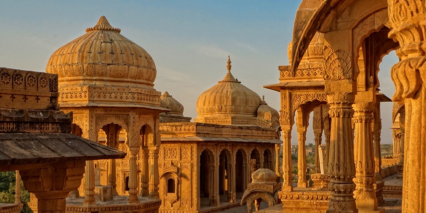 Elegant temple buildings echoing the beauty of Shri Mahavirji Jain Temple, Morena