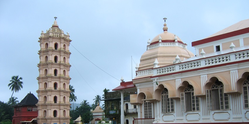 Shri Mangueshi Temple is one of the most spiritual places to visit in Goa in August