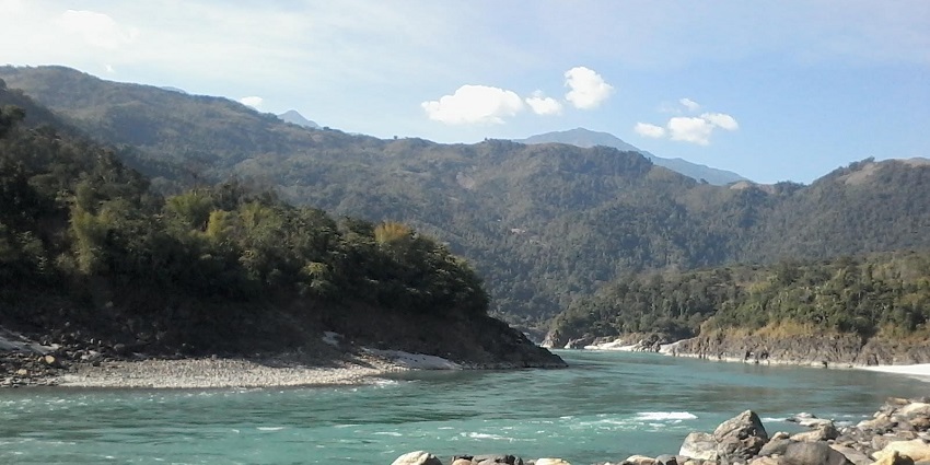  Siang valley is home to various indigenous tribes, including the Adi, Galo, and Mishing.
