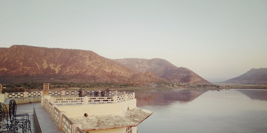 The serene Siliserh Lake, a picturesque spot for boating and relaxation near Neemrana.