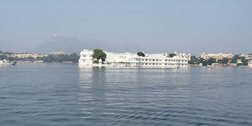 An image of Siliserh Lake Palace overlooking the tranquil waters of Siliserh Lake.