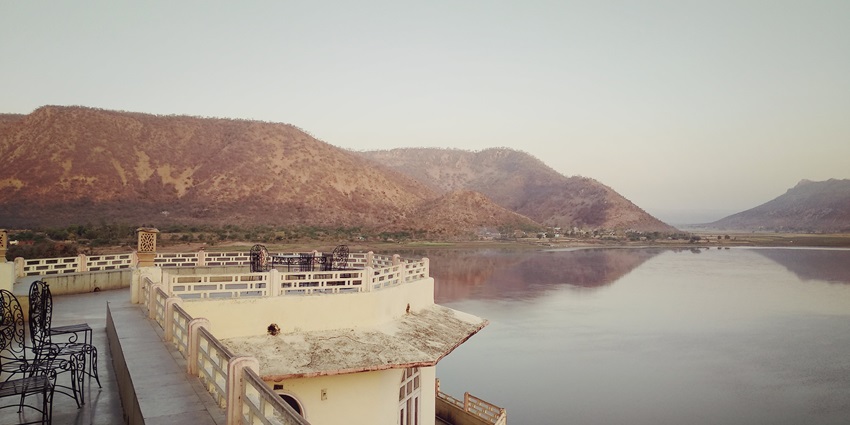 Siliserh Lake Palace overlooking the tranquil waters of Siliserh Lake, a tourist attraction near Alwar.