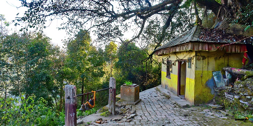 Sindhuli Gadhi is a historic fort on a level of prominence in the district of Sindhuli.