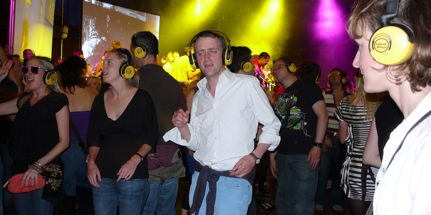 A picture of people dancing at a nightclub in Goa