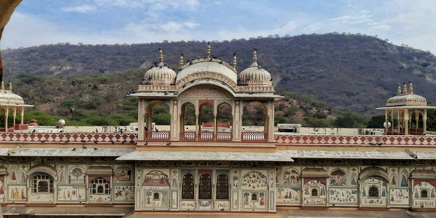 A glimpse of the Sisodia Rani Garden, a serene place to visit after Jaipur Night Safari.