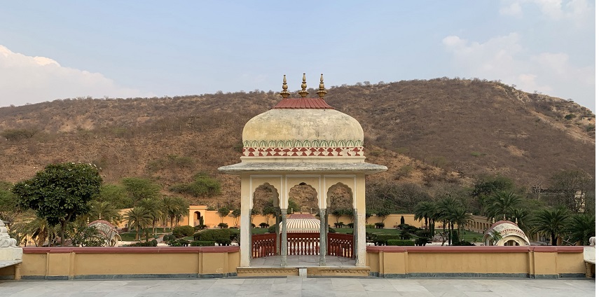 Image of Sisodia Rani Garden featuring Mughal architecture, fountains, and lush landscapes.