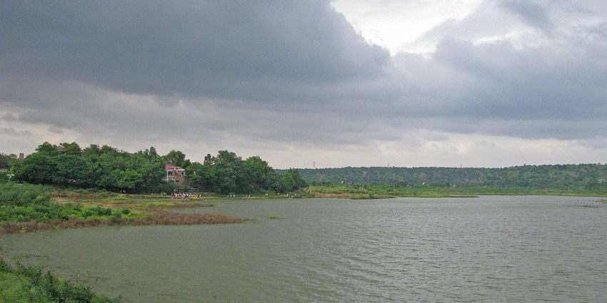 An image of the serene Sohna which is one of the places to visit near Gurgaon for weekend.