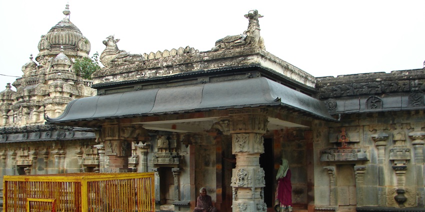 Image of ancient Someshwara Temple of the 12th century in Kolar, Karnataka