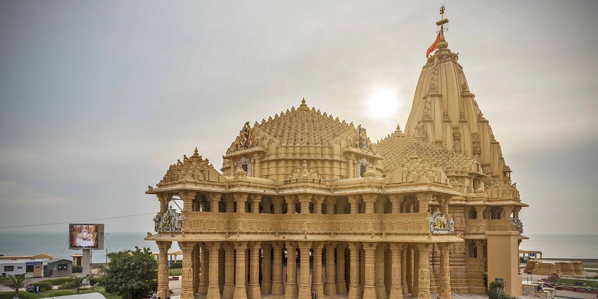 A beautiful view of the Somnath temple, one of the12 jyotirlingas in India
